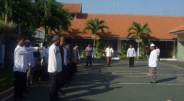 BULAN RAMADHAN, LAPAS TUBAN WAJIBKAN PETUGAS BERBUSANA MUSLIM