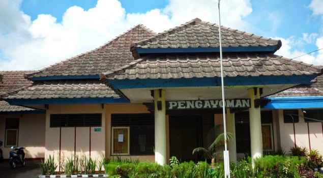 RUMAH TAHANAN NEGARA SELONG OVER KAPASITAS