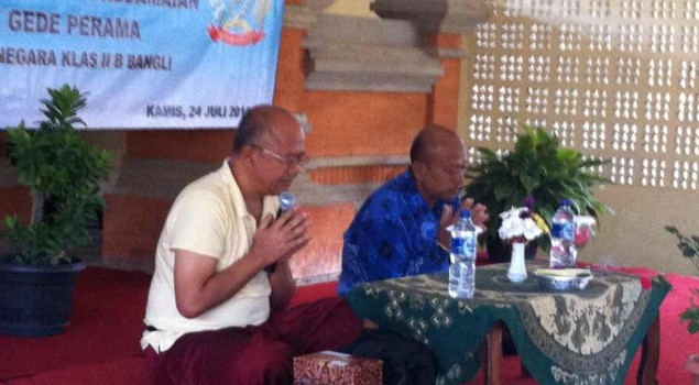 GEDE PRAMA HIBUR PENGHUNI RUTAN BANGLI DENGAN MEDITASI