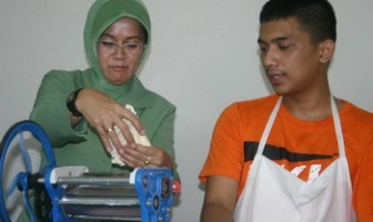 Andik Lapas Jadi Instruktur Napi Dewasa