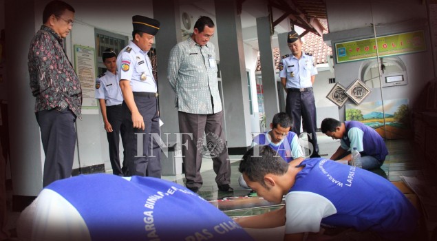 KUNJUNGI LAPAS PURWOKERTO, PLH. DIRJEN PAS INGATKAN MASALAH PELAYANAN