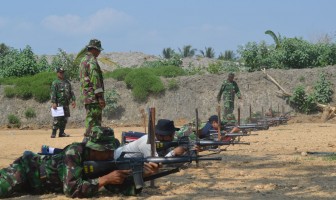 PETUGAS LAPAS GORONTALO ASAH KEMAMPUAN MENEMBAK