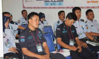 Pegawai Lapas Semarang Dapatkan Treatment Resistensi dan Kinerja