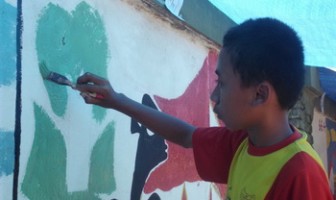 Andik Lapas Juara Lukis Tembok