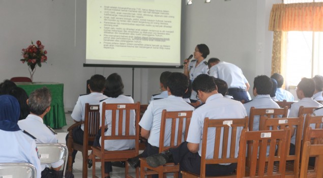 SEUSAI DIKLAT, PETUGAS BAPAS SEMARANG SOSIALISASIKAN MATERI ABH