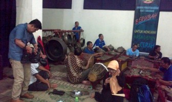 SENI GAMELAN DAN TARI LAPAS SEMARANG DILIPUT TVRI JATENG
