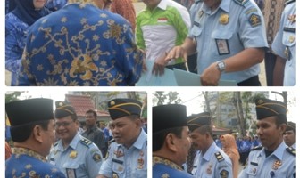 SUKSES MANAJERI TIM TENIS KALTIM, KARUTAN SAMARINDA DIGANJAR PENGHARGAAN