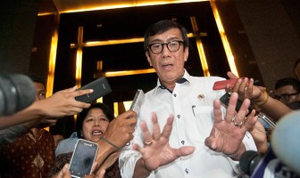 Menkum Timbang Remisi