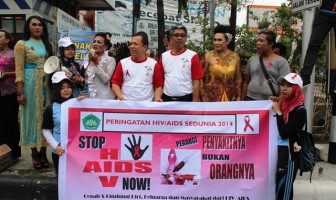 KAKANWIL DAN KADIVPAS KALSEL TURUN KE JALAN BERSAMA PARA WARIA