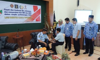HARI AIDS SEDUNIA MOMENTUM PENCEGAHAN DAN KEPEDULIAN HIV AIDS DI DALAM LAPAS
