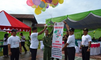 50 BALON GAS BERHADIAH DI LEPASKAN PADA PERINGATAN HAS 2014 DI LAPAS SINGKAWANG
