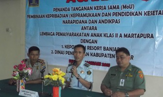Lapas Anak Martapura Tandatangani MoU Dengan Polres dan Dinas Pendidikan Kabupaten Banjar