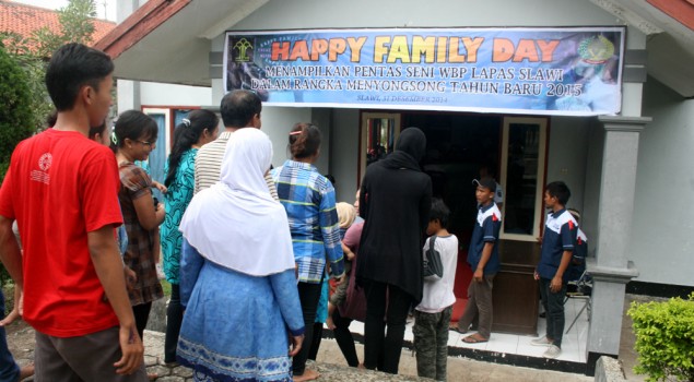 Lapas Slawi Sambut Tahun Baru Dengan Happy Family Day