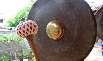 Peduli Napi, Mandia Sumbang Gong di Rutan Klungkung