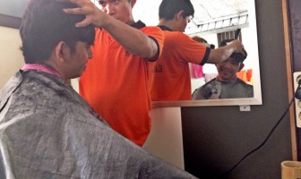 Monti Menjadi Hair Stylis di Rutan Gunung Sindur