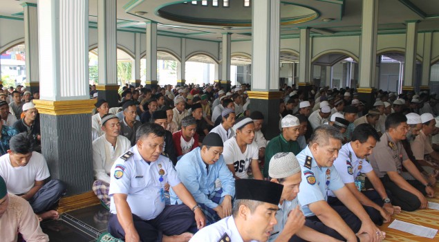 Usai Istighosah, Santri Pesantren Lapas Cianjur Ikuti Penyuluhan Hukum