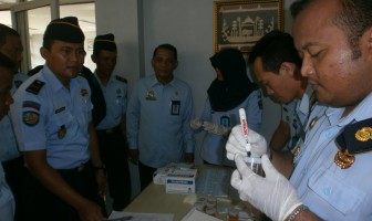 Dites Urin, Seluruh Pegawai Lapas Pasir Putih Bebas Narkoba