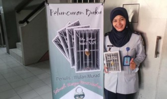 Dari Balik Jeruji Besi, Napi Ini Menulis Buku Inspiratif
