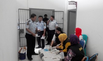 Satgas Kamtib Kanwil Sumsel Geledah Lapas Anak Palembang