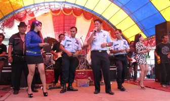 Ribuan WBP Rutan Surabaya Dihibur Orkes Dangdut