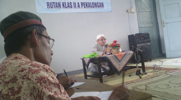 Tak hanya WBP, Petugas Rutan Pekalongan pun Gelar Pengajian