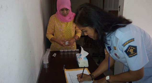 Jajaran Kanwil Banten Laksanakan Tes Urin