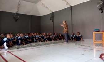 WBP Lapas Narkotika Sungguminasa Ikuti Seminar Motivasi