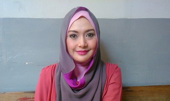 Datangi Rutan Pondok Bambu, Eddies Hibur Teman Lama