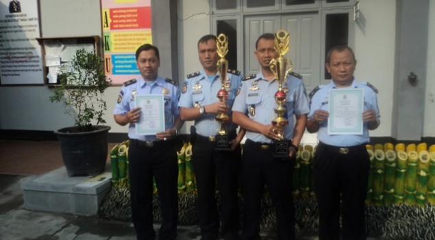 Dua Pengurus PKBM Rutan Cirebon Raih Penghargaan
