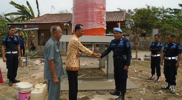 Rutan Prabumulih Serahkan Bantuan Sumur Bor kepada Masyarakat