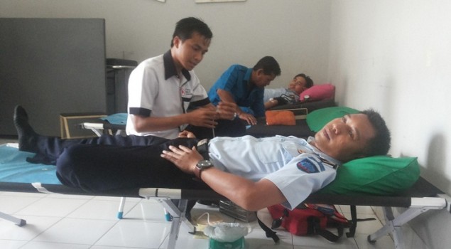 Donor Darah HDKD Disambut Antusias Pegawai Kumham Sultra
