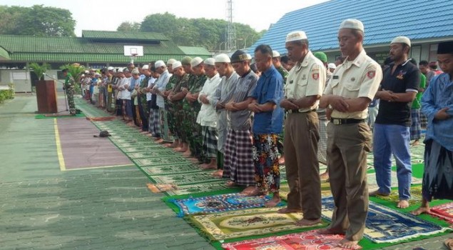 Puluhan Napi di Lapas Gelar Shalat Minta Hujan