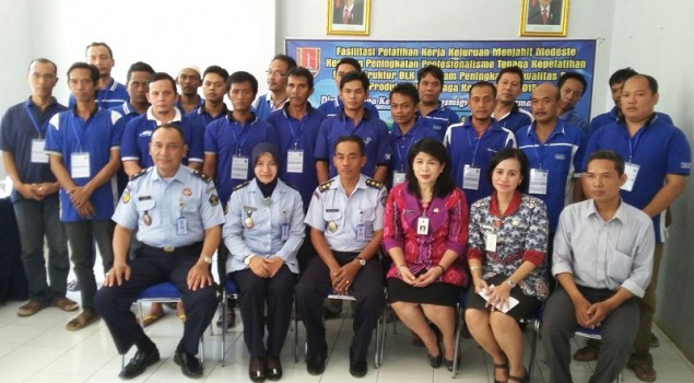 Gandeng Disnakertrans, Lapas Semarang Fasilitasi Pelatihan Menjahit