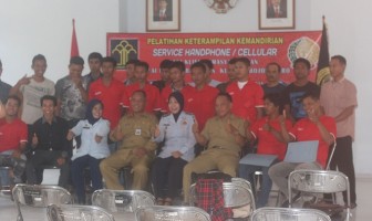 30 Klien Bapas Bojonegoro Dapat Pelatihan Servis HP