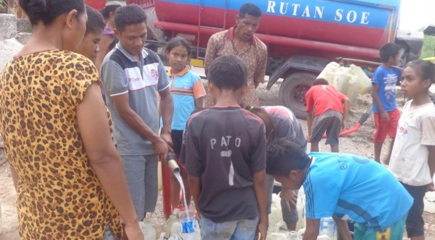 Rutan SoE Sumbang Air Bersih