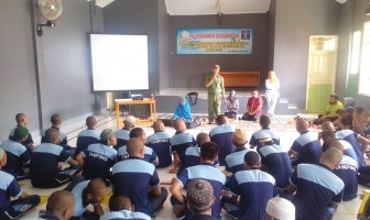 Lapas Narkotika Sungguminasa Adakan Penyuluhan Penanggulangan Penyakit Menular