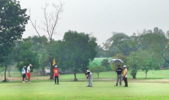 Delegasi APTFC 2015 Unjuk Kemampuan Bermain Golf