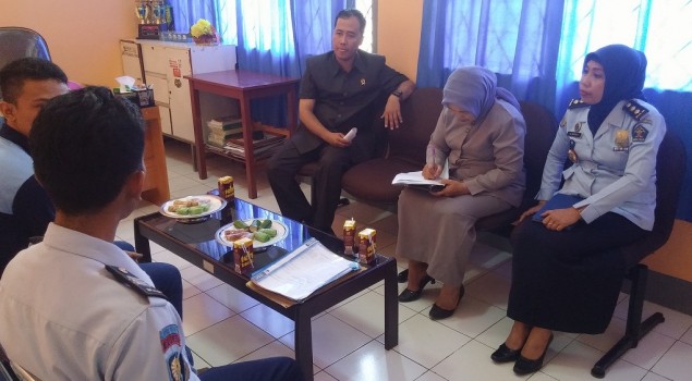 Jalin Koordinasi, Kasi Binadik Lapas Watampone Bertandang ke PN Watampone