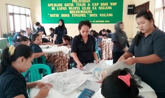 Lapas Wanita Malang Bekali WBP dengan Pelatihan Batik Tulis