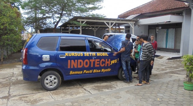 13 Klien Bapas Purwokerto Dilatih Setir Mobil