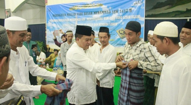 Launching Gerakan Ayo Shalat, Lapas Semarang Bagikan Sarung