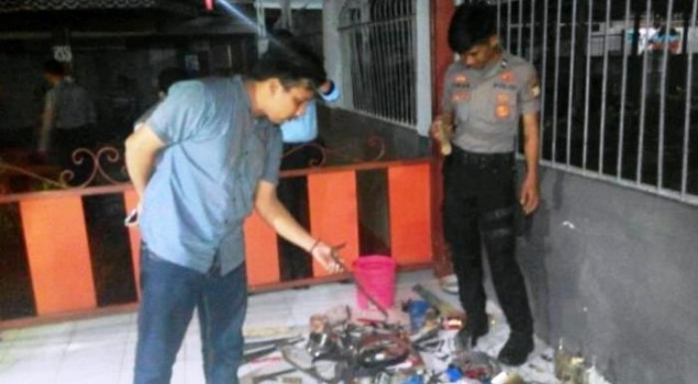 Lapas dan Rutan Makassar Digeledah, Sajam dan Ponsel Ditemukan