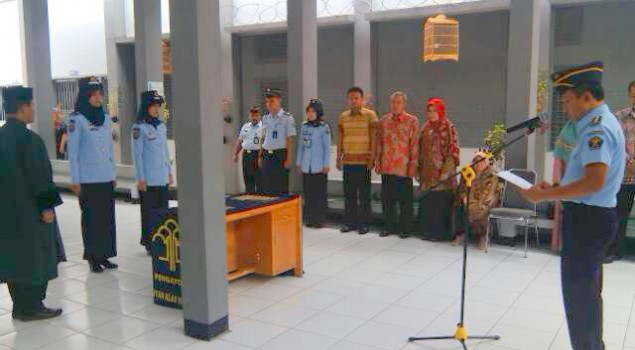 Dua Pegawai Rutan Garut Resmi Jadi PNS