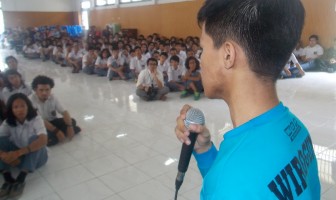 Pertunjukan Seni WBP Lapas Wirogunan Hibur Siswa SMA Kolase De Britto