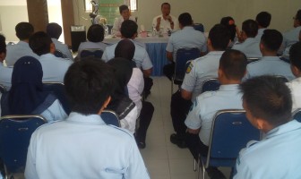 Ruang Kunjungan Lapas Sidoarjo Dapat Pujian Kakanwil Jatim