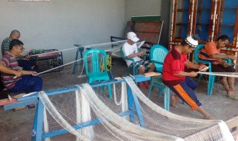 Membuat Jaring, Keterampilan Baru WBP Rutan Pinrang