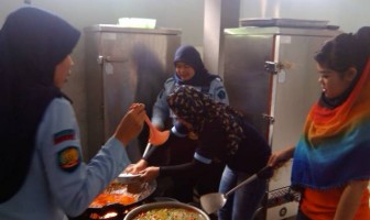 WBP Wanita Bantu Proses Masak di Dapur Rutan Garut