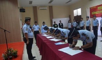 11 Petugas Lapas Narkotika Jakarta Resmi Berstatus PNS