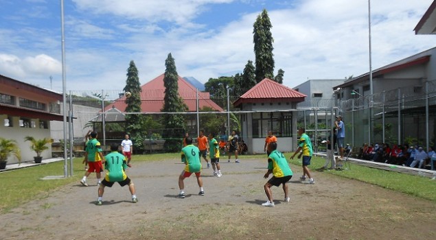 Petugas Rutan Wates Olahraga Bersama Petugas LPN Yogya