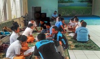 Mahasiswa Akper Yatna Yuana Puji Pembinaan WBP Rutan Rangkasbitung
